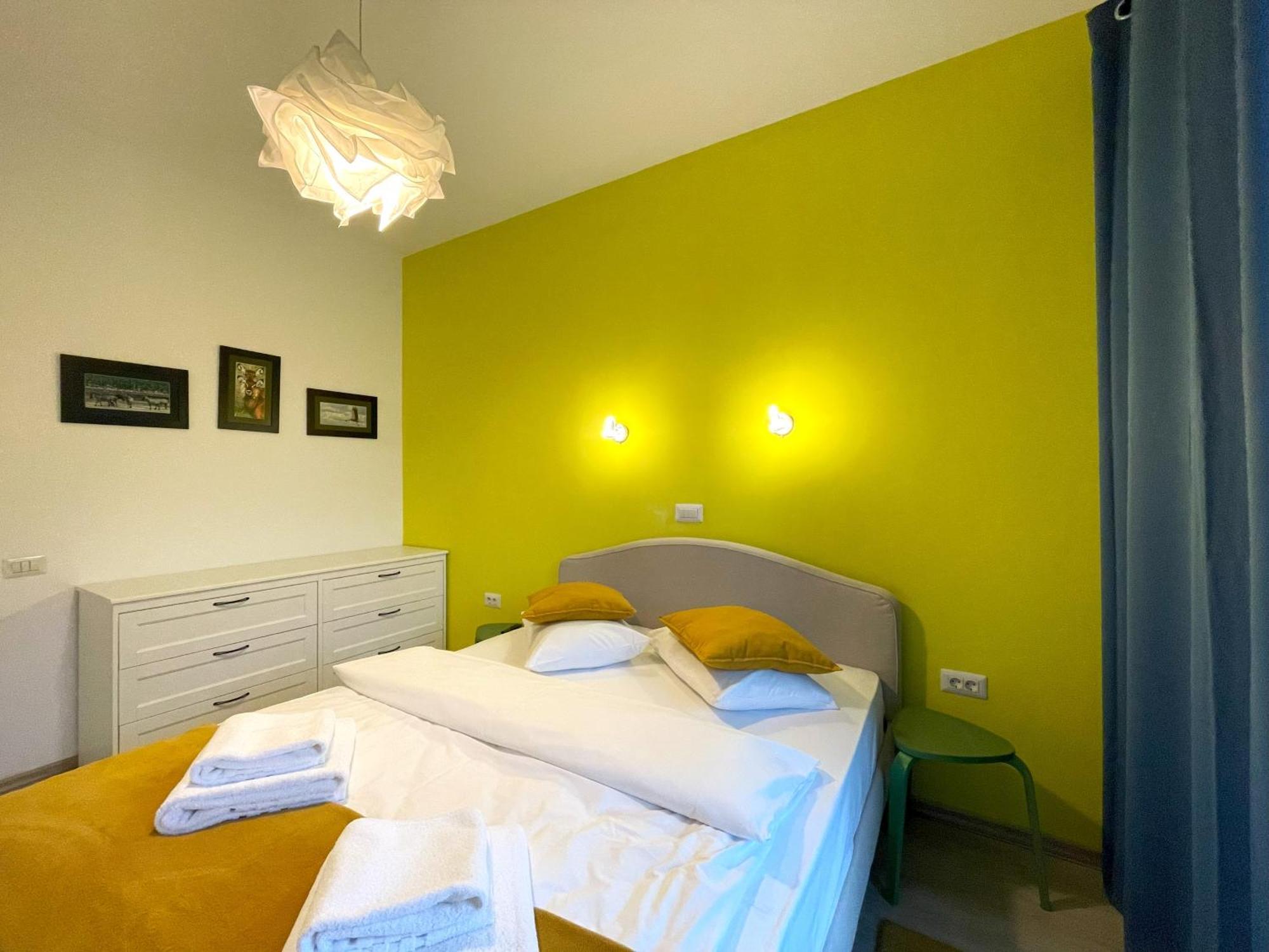 בוסטאני Cozy Riverfront Apartments With Garden And Mountain View מראה חיצוני תמונה
