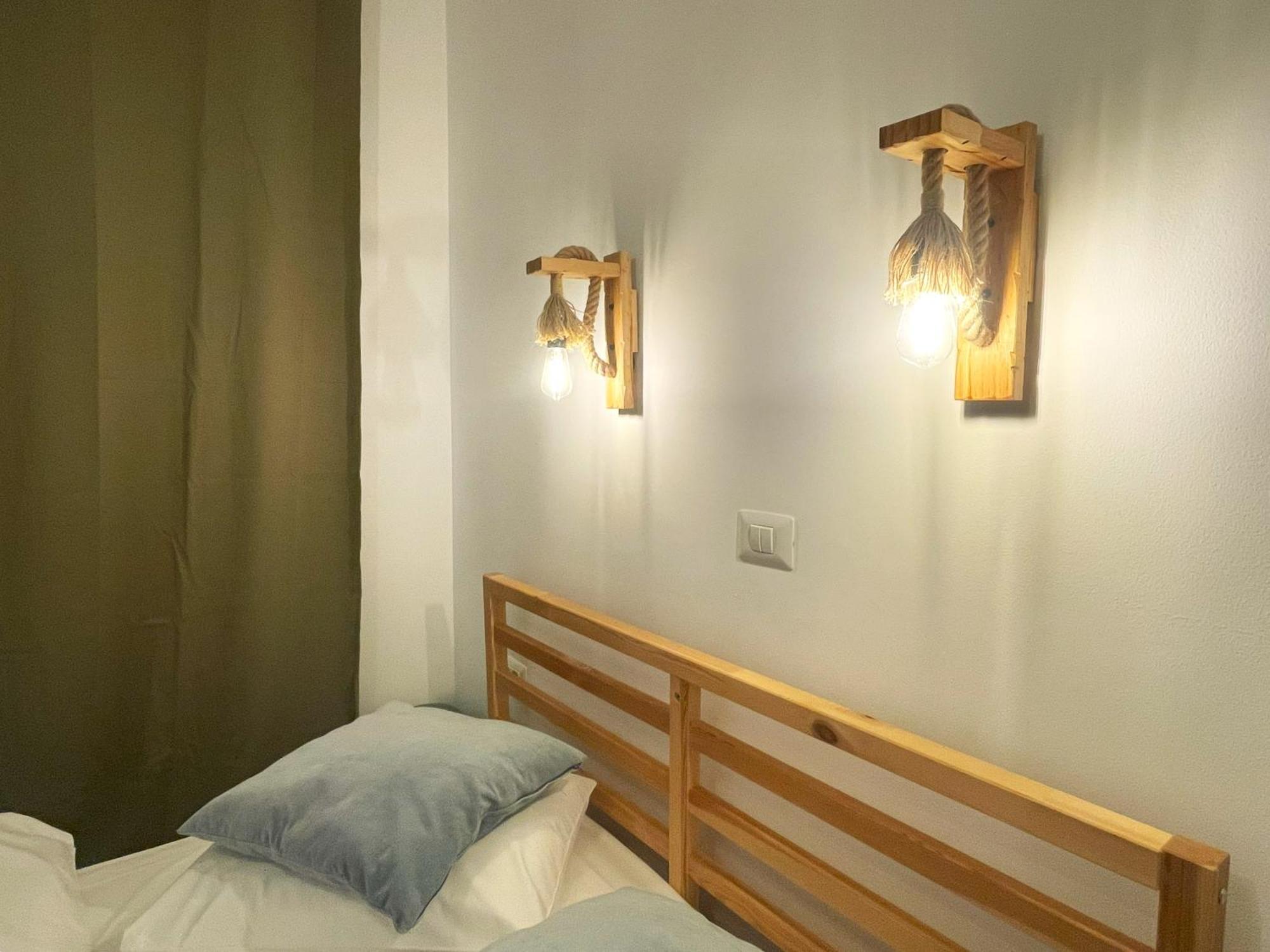 בוסטאני Cozy Riverfront Apartments With Garden And Mountain View מראה חיצוני תמונה