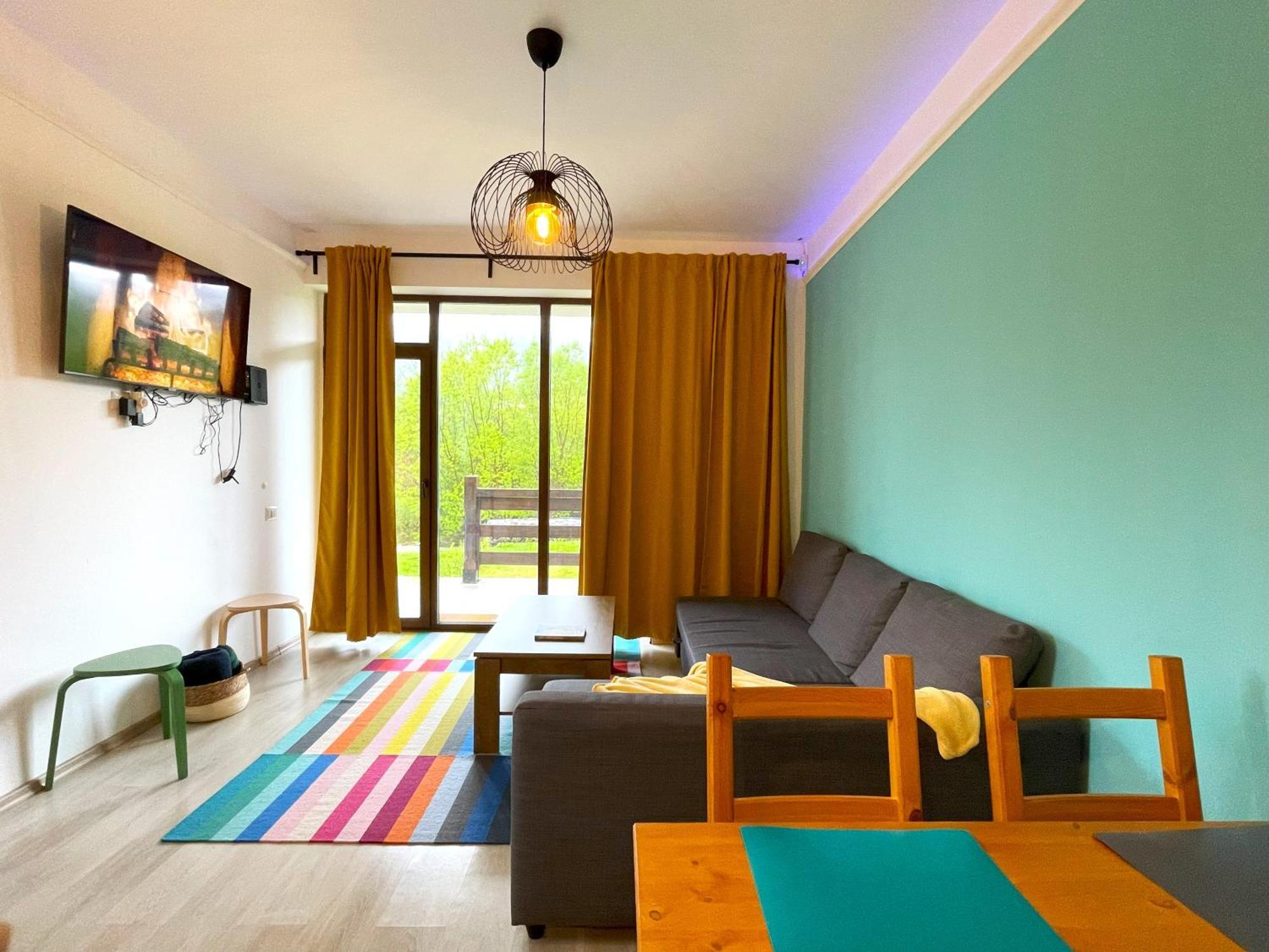 בוסטאני Cozy Riverfront Apartments With Garden And Mountain View מראה חיצוני תמונה