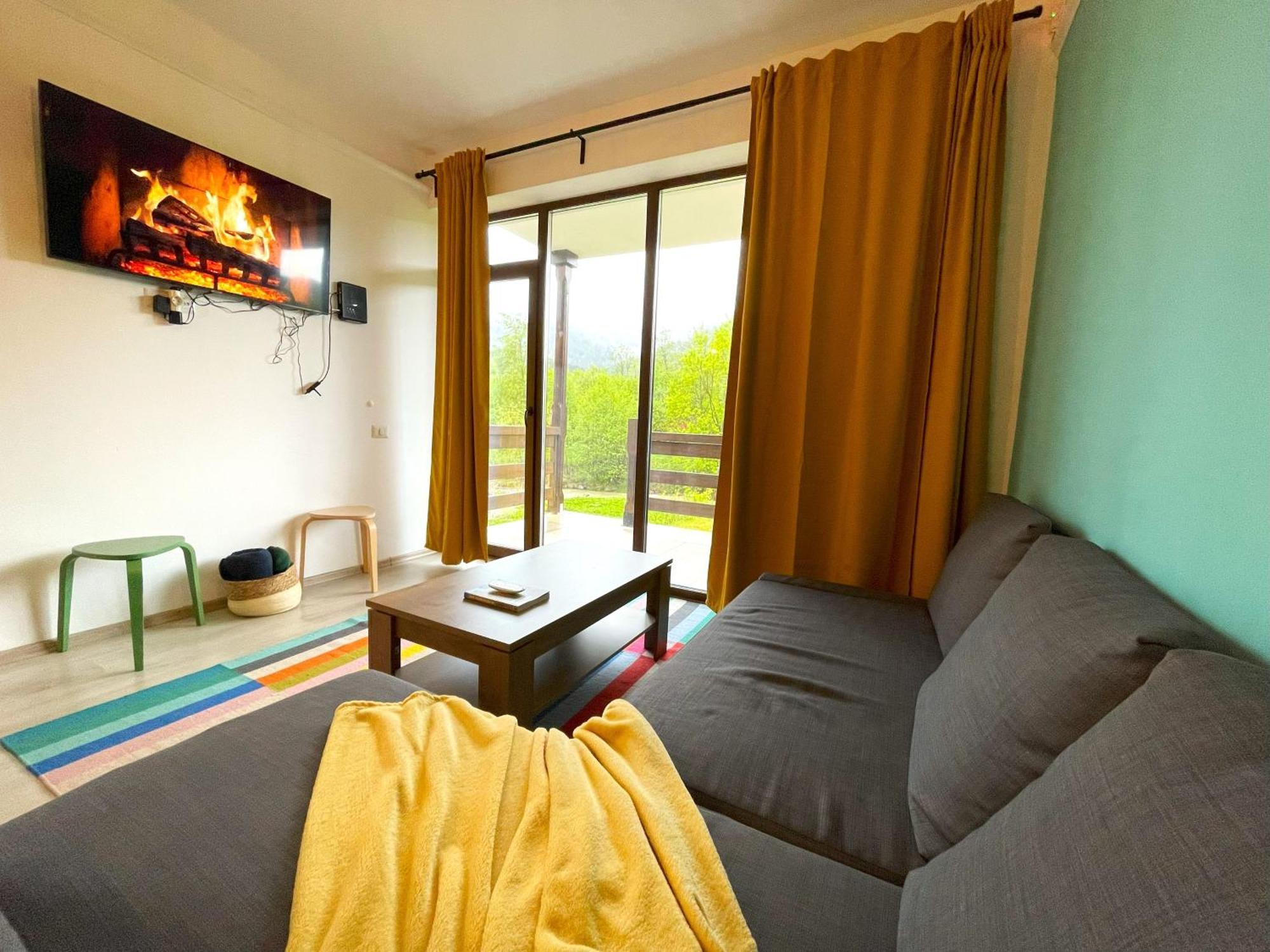 בוסטאני Cozy Riverfront Apartments With Garden And Mountain View מראה חיצוני תמונה