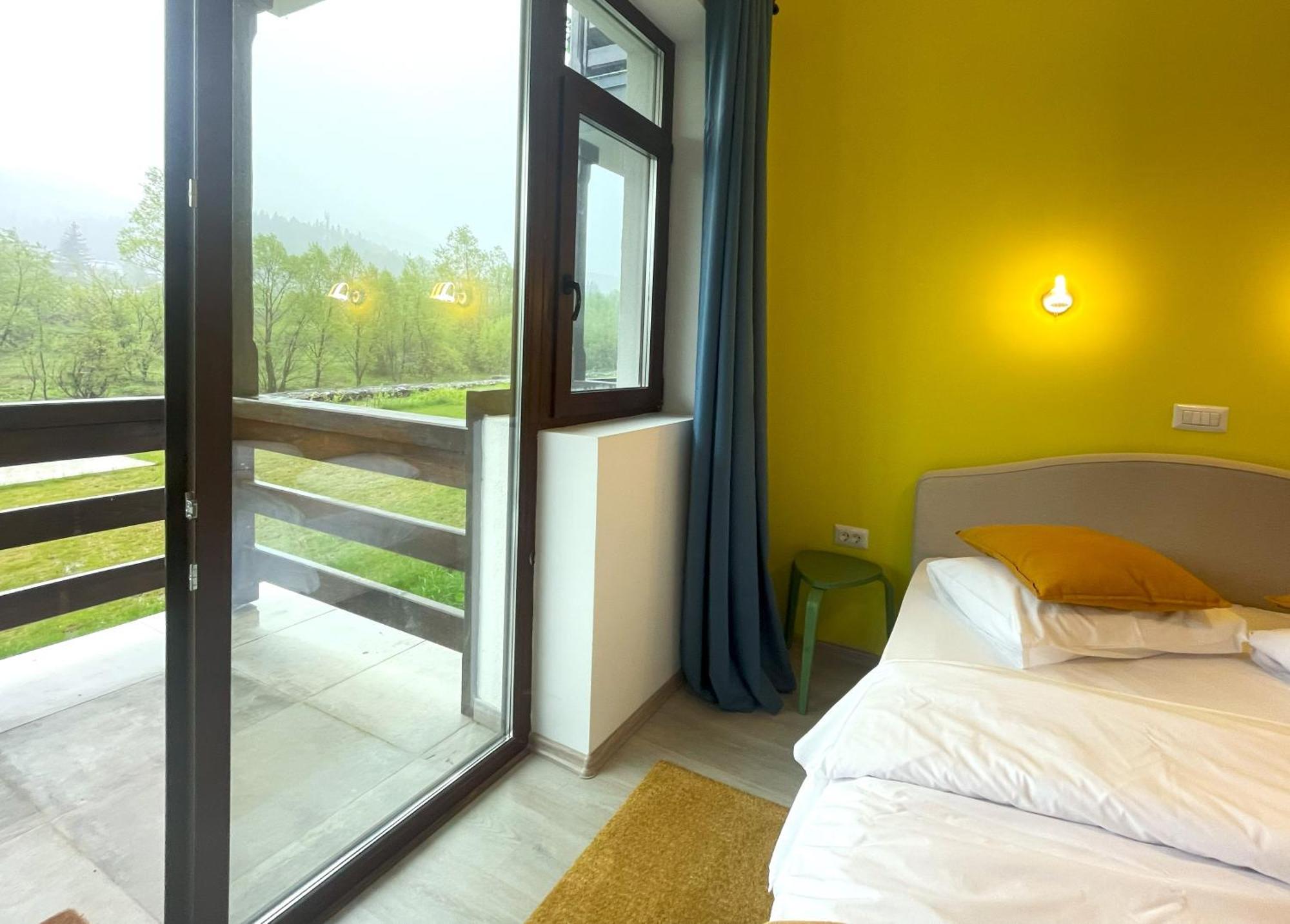 בוסטאני Cozy Riverfront Apartments With Garden And Mountain View מראה חיצוני תמונה